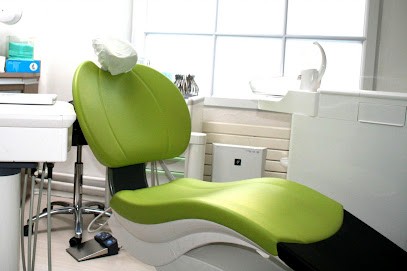 Auther-Fund Bénédicte, Dentiste à Courbevoie