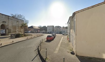 Ardouin Angelique, Dentiste à La Rochelle