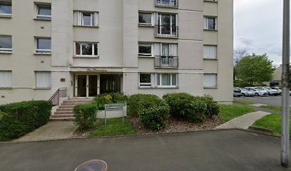 Dumont Roxane, Dentiste à Compiègne