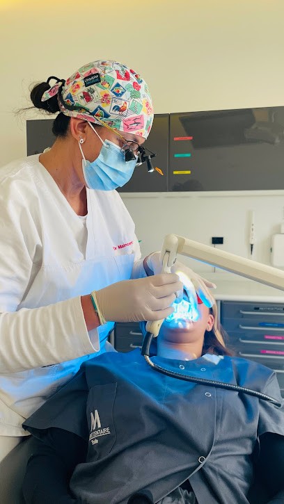 Docteur Mouna Kanoun-Maincent, Dentiste à Paris 09