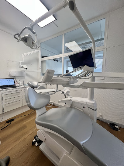 Docteur Maraqa Fayza Dentiste à Cannes