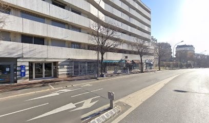Piner Bernard, Dentiste à Saint-Cloud