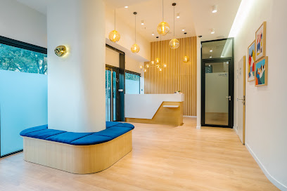 Centre Médical & Dentaire Belleville Couronnes Dentiste à Paris 11