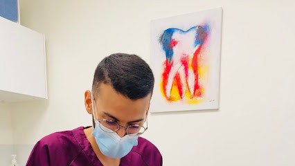 Dr Elies CHAMKHIA, Dentiste à Toulon