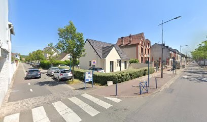 Dr Véro Randrianarisoa, Dentiste à Mantes-la-Jolie
