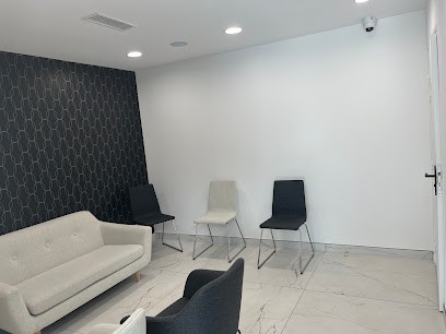La Clinique Du Pin, Dentiste à Roquebrune-sur-Argens