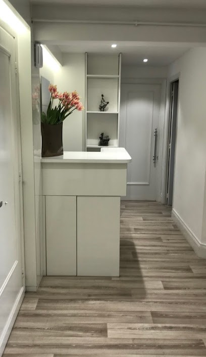 Dr. Michel Campione, Dentiste à Mandelieu-la-Napoule