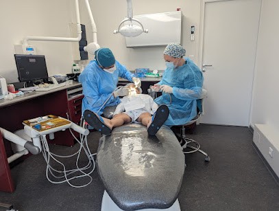 Dr DEFREL Brendan, Dentiste à Nantes