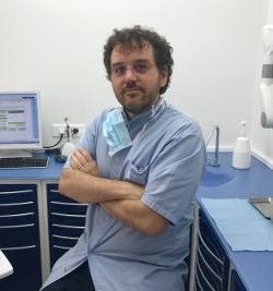 Vincent de Vernejoul, Dentiste à Sèvres