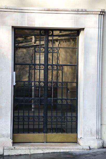 Docteur BAYAT N., Dentiste à Dijon