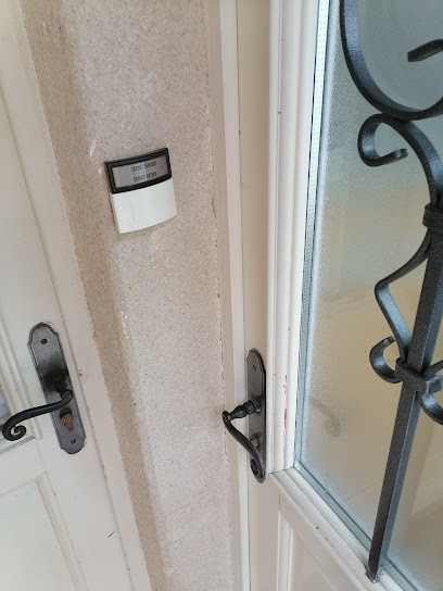 Jorgé Perez, Dentiste à Cormery