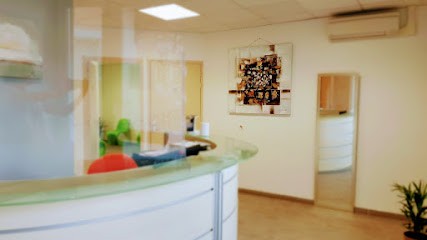 Cabinet Dentaire Cusy Dr Bogdan PANTIRU, Dentiste à Cusy