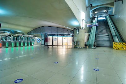 Le Centre, Dentiste à Paris 13