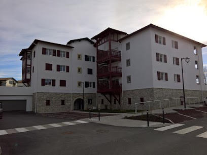 Darraïdou Marie, Dentiste à Urrugne