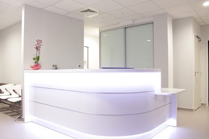 Dr RIEDEL Yann chirurgien dentiste, Dentiste à Lunel