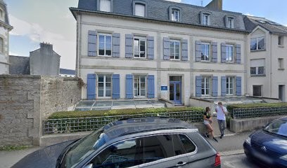 Dr. Elise Grandchamp, Dentiste à Quimper