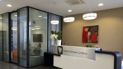 Dr Lucile NAVARRA, Dentiste à Marseille 06