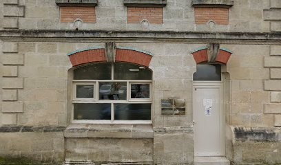 Sardos Knipe Pascale, Dentiste à Latresne