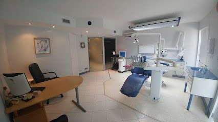 Boamfa Alexandru, Dentiste à Nice