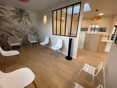 Ausecache Florence, Dentiste à Courrières