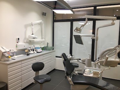 Dr. Frank MAMANE and Associates - Dentist Clichy - Emergencies, Dentiste à Clichy