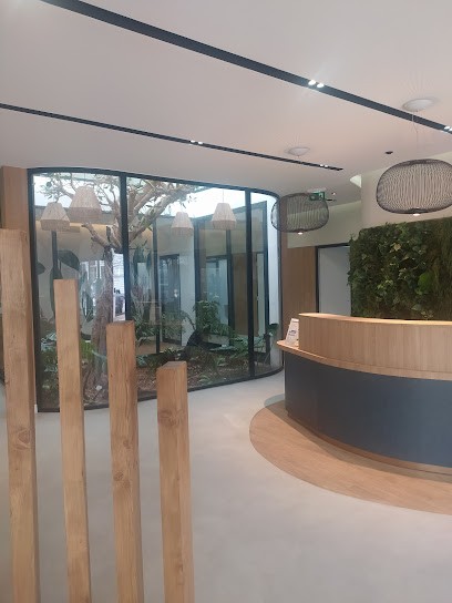 Dr Solène Viala, Dentiste à Trets