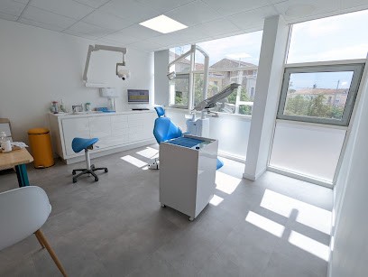 Dr Charlotte DARIES, Dentiste à Montpellier
