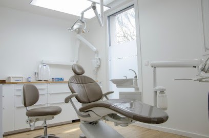 Dr Amandine Buissart - Chirurgien Dentiste, Dentiste à Phalempin