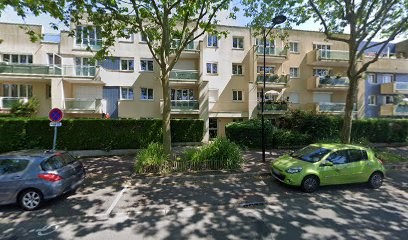 Larcher Yann, Dentiste à Montigny-le-Bretonneux