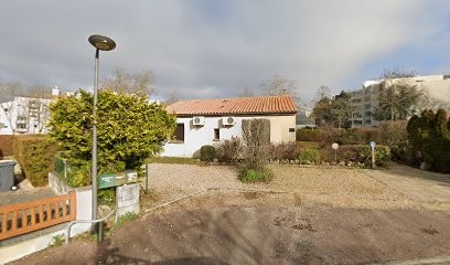 Vo Hong-Thu, Dentiste à Poitiers