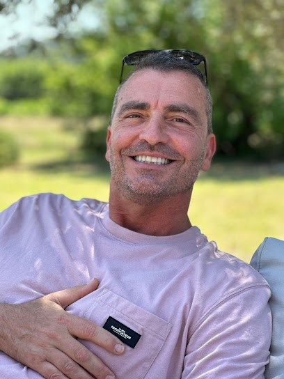 Dr Marchis-Mouren Christophe, Dentiste à Aubagne