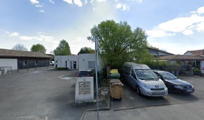 Chirurgiens Dentistes Chriser, Dentiste à Salles