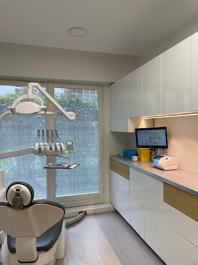 Dr Claire Metenier Dentiste à Paris 15