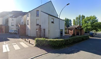 Clémence Bertrand, Dentiste au Rheu