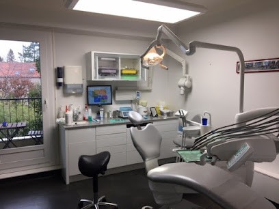 Docteur Marie Raymond-Cabaussel - Chirurgien-dentiste, Dentiste à Pornic