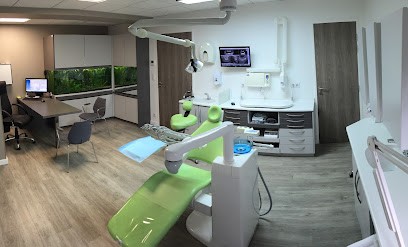 CHARLES Yannick, Dentiste à Brest