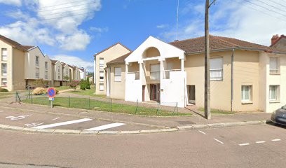 Oiknine Michel, Dentiste à Montchanin