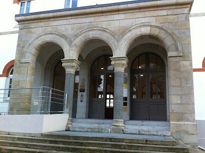 Dr Kevin Loussouarn, Dentiste à Quimper