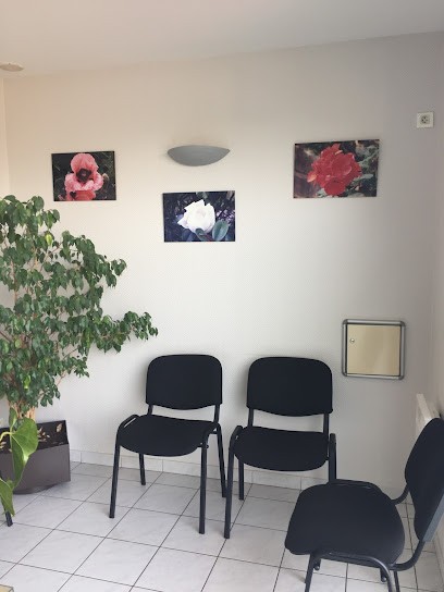 Dr Hélène DEFONTAINE, Dentiste à Carquefou