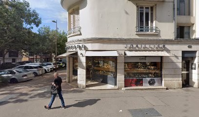 Zitoli Marie, Dentiste à Troyes